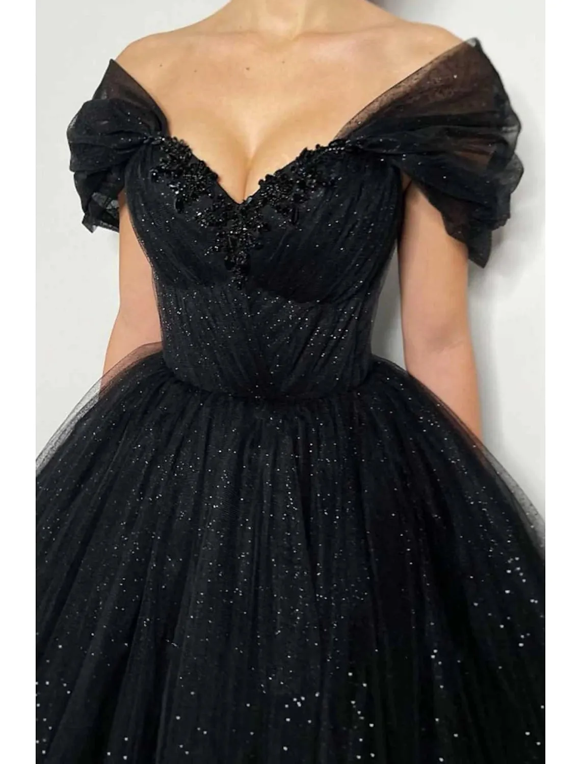 A-Line Prom Dresses Elegant Dress Formal Floor Length Black Dress Short Sleeve Off Shoulder Tulle with Pleats Beading Sequin