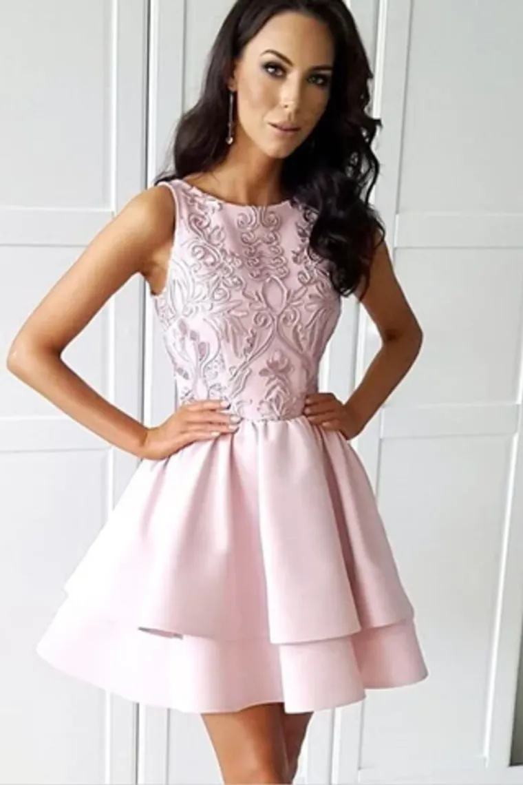 A-Line Satin Homecoming Dresses With Appliques