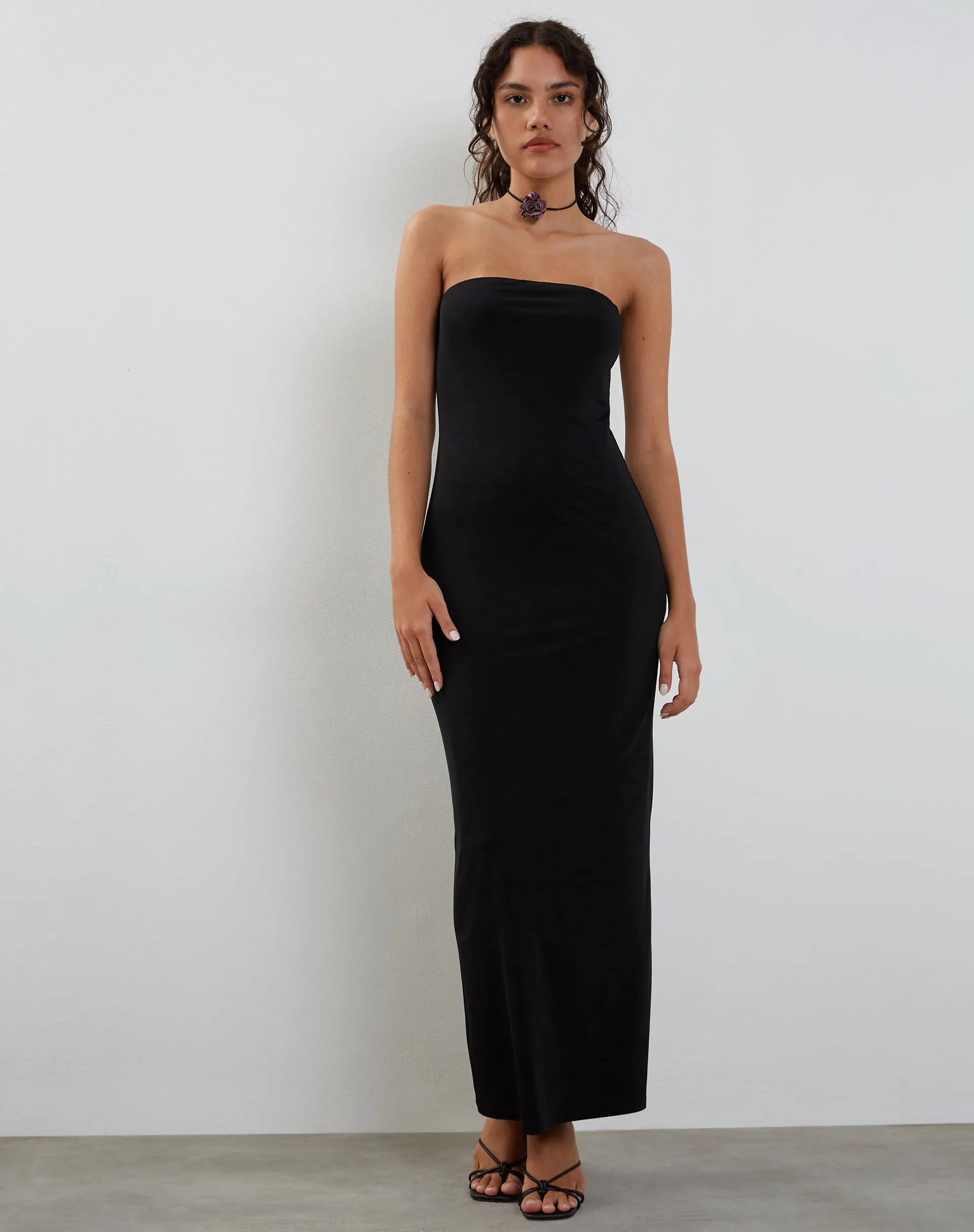 Annalise Bandeau Slinky Maxi Dress in Black