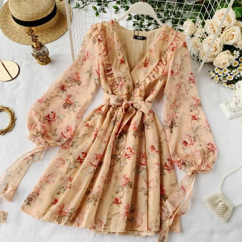 French Elegant Puff Sleeve V Floral Dress 1156