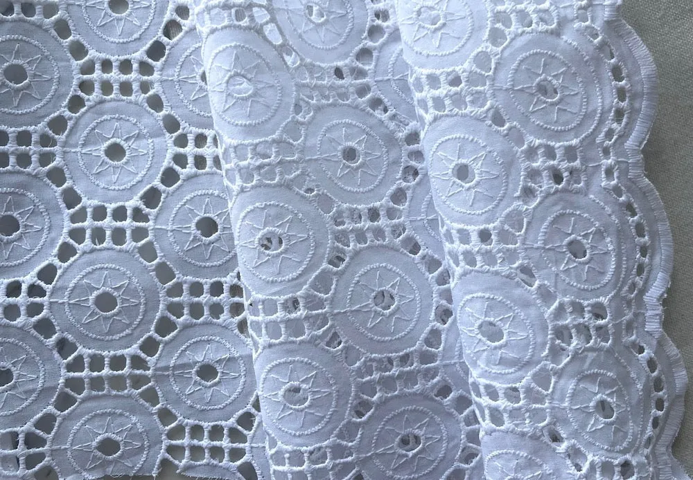 Geometric Octagram & Circle Cloud White Scalloped Cotton Eyelet