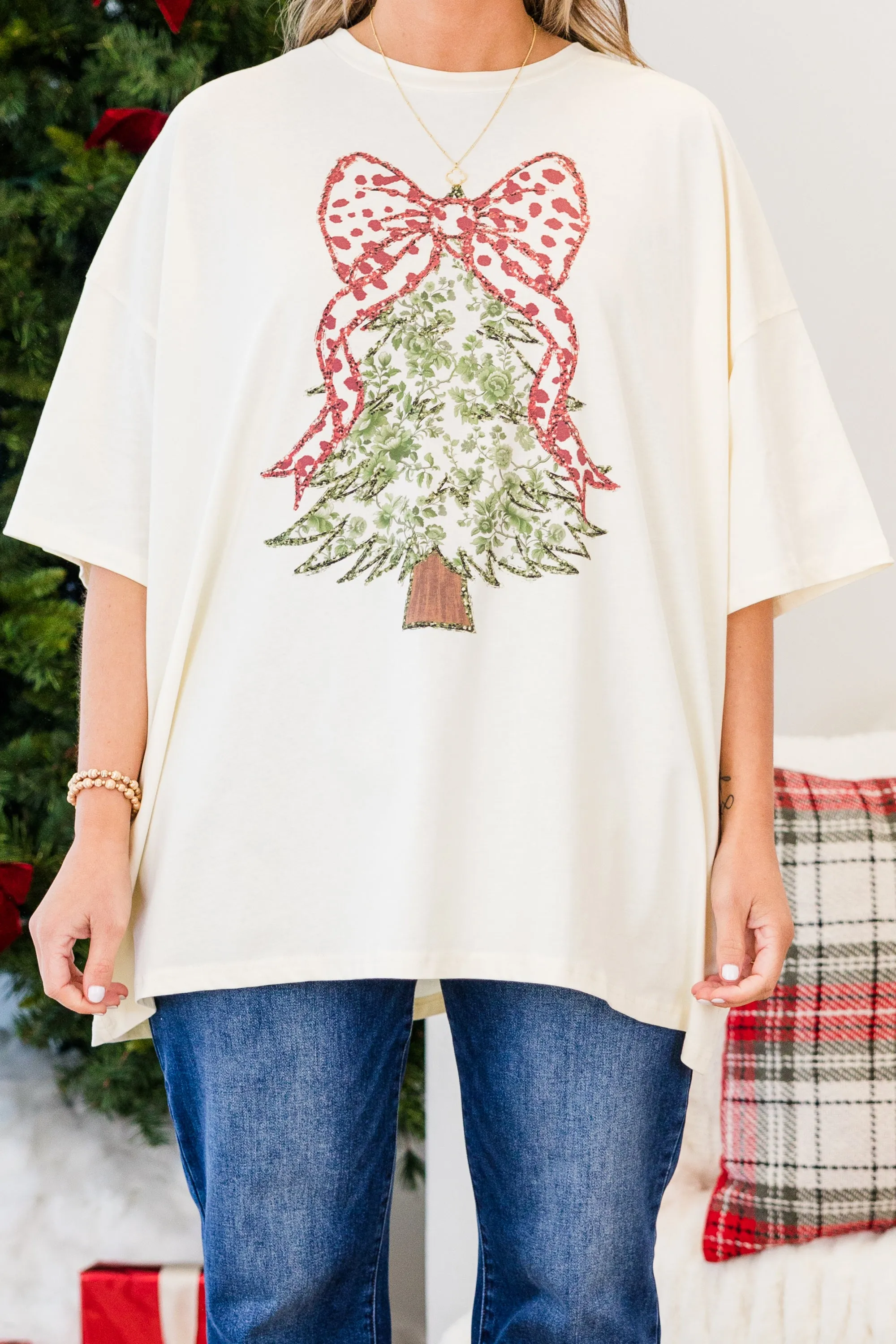 Postcards At Christmas Boyfriend Tee, Ivory