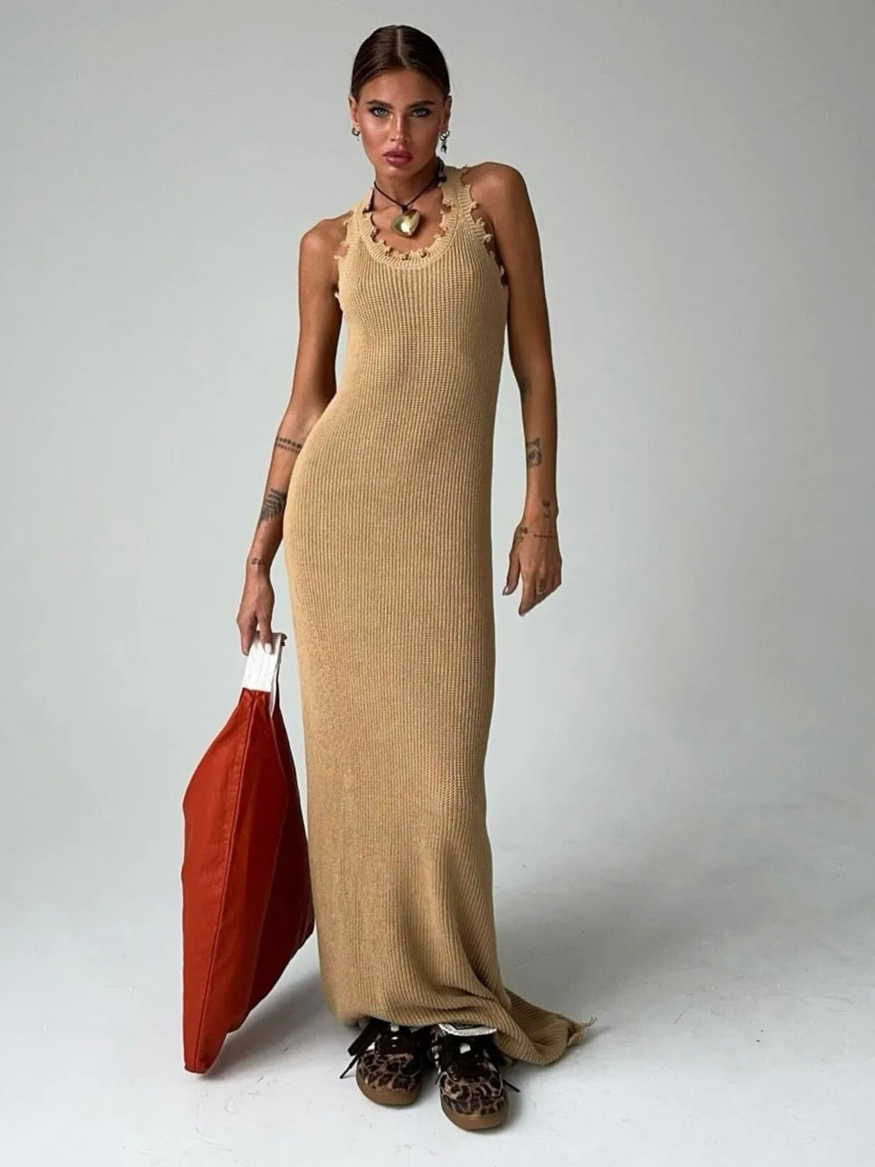 Slim Hip-wrapped Drape Knitted Long dress